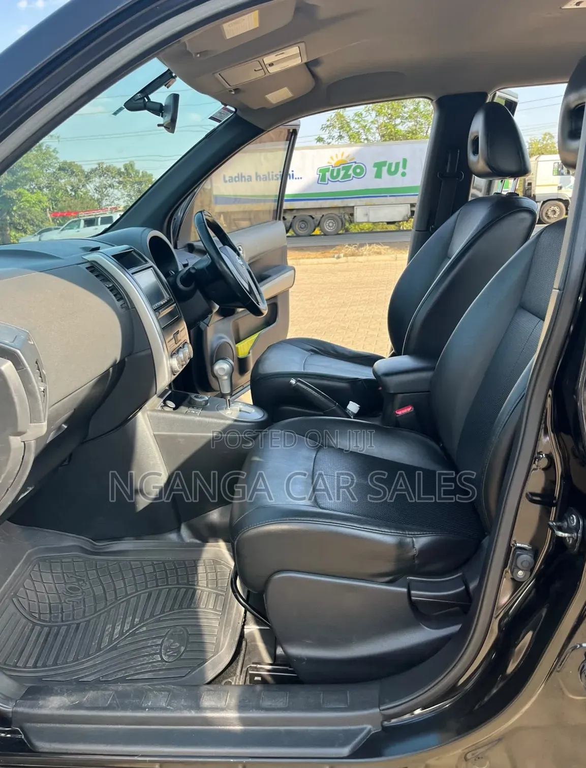 Nissan X-Trail 2010 Black