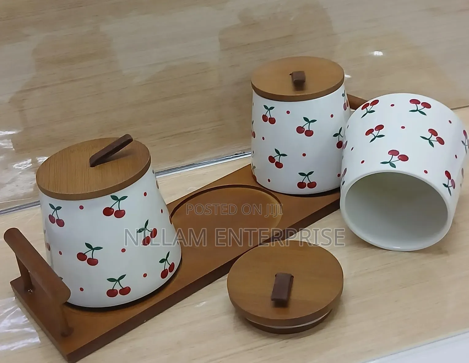 Airtight Storage Containers Plus Tray