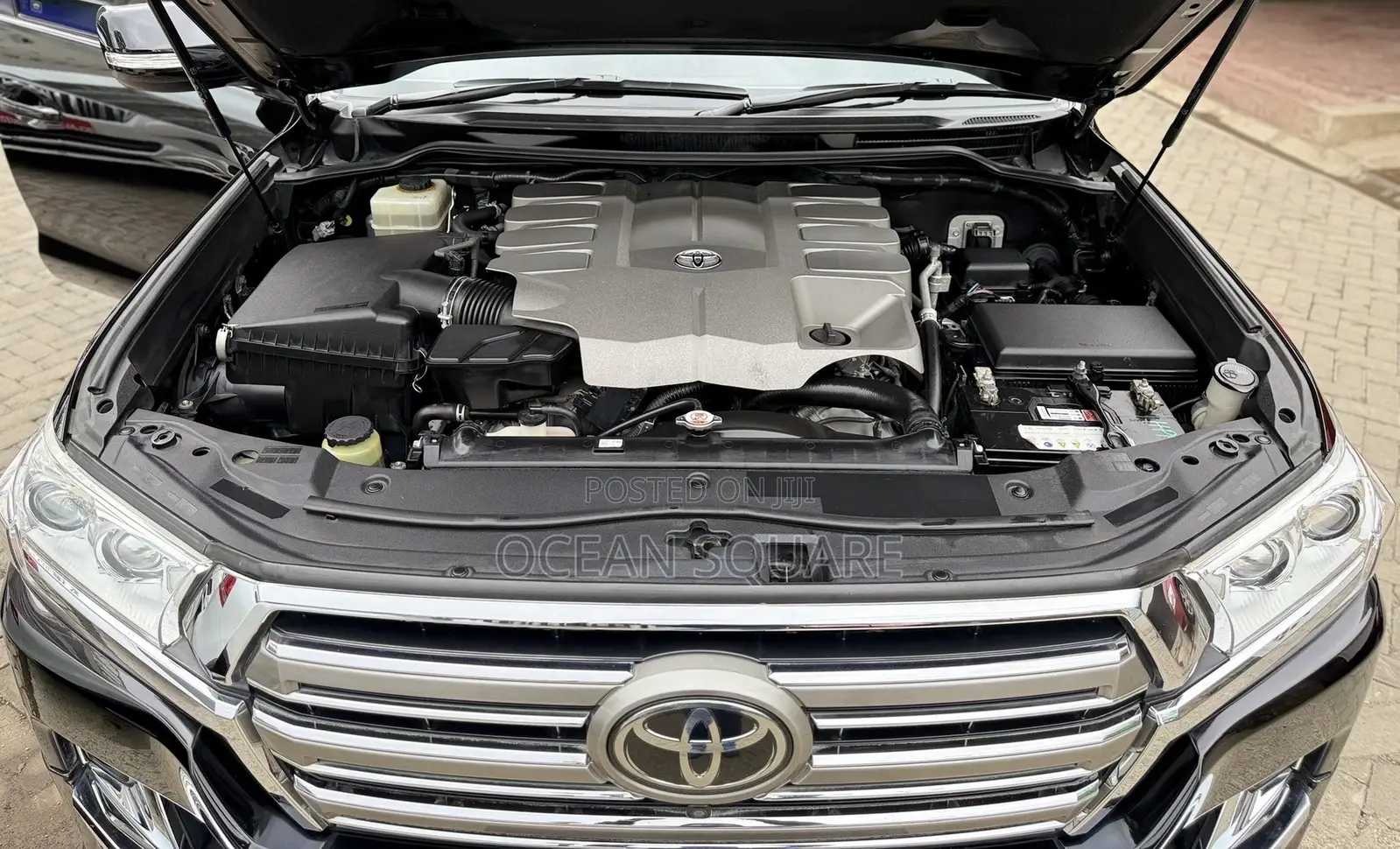 Toyota Land Cruiser 4.6 V8 ZX 2016 Black