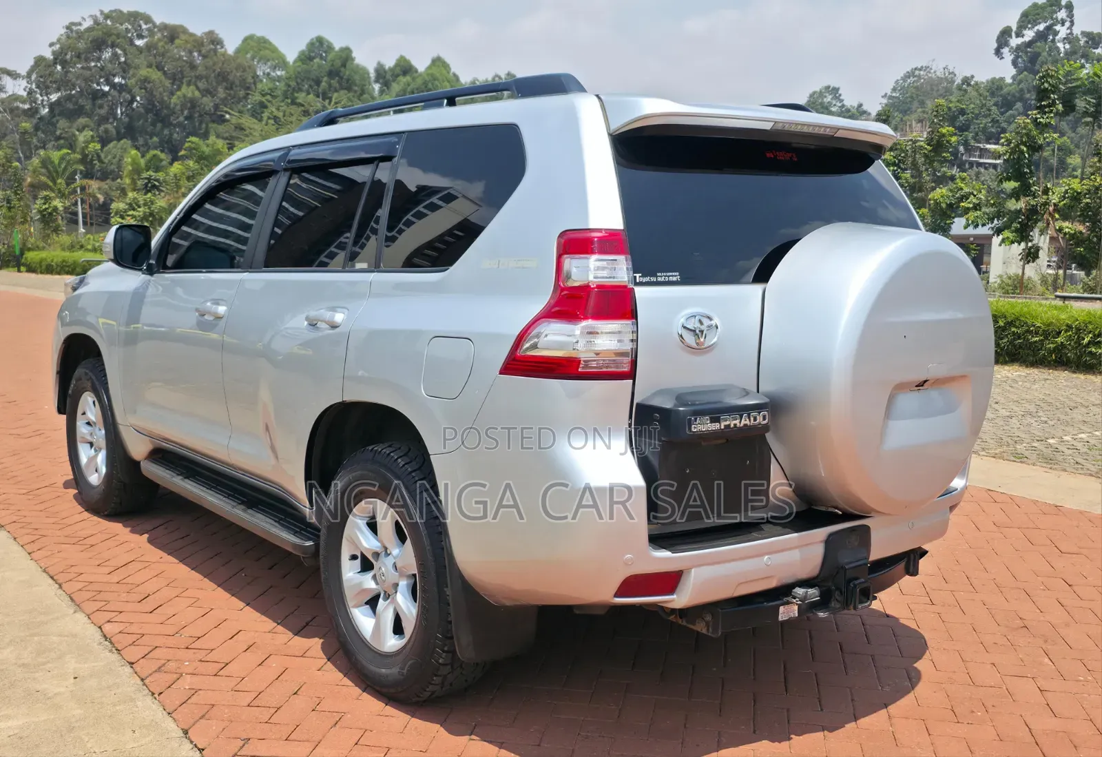 Toyota Land Cruiser Prado 2012 Silver