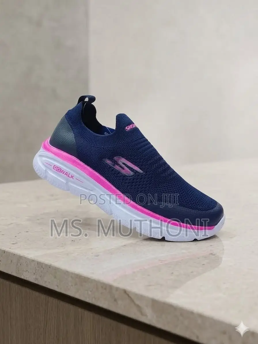 Ladies Orthopedic Skechers GOwalk Slip-on Sneakers Size 36-40