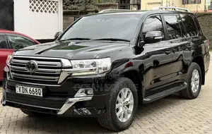 Toyota Land Cruiser 4.6 V8 ZX 2016 Black