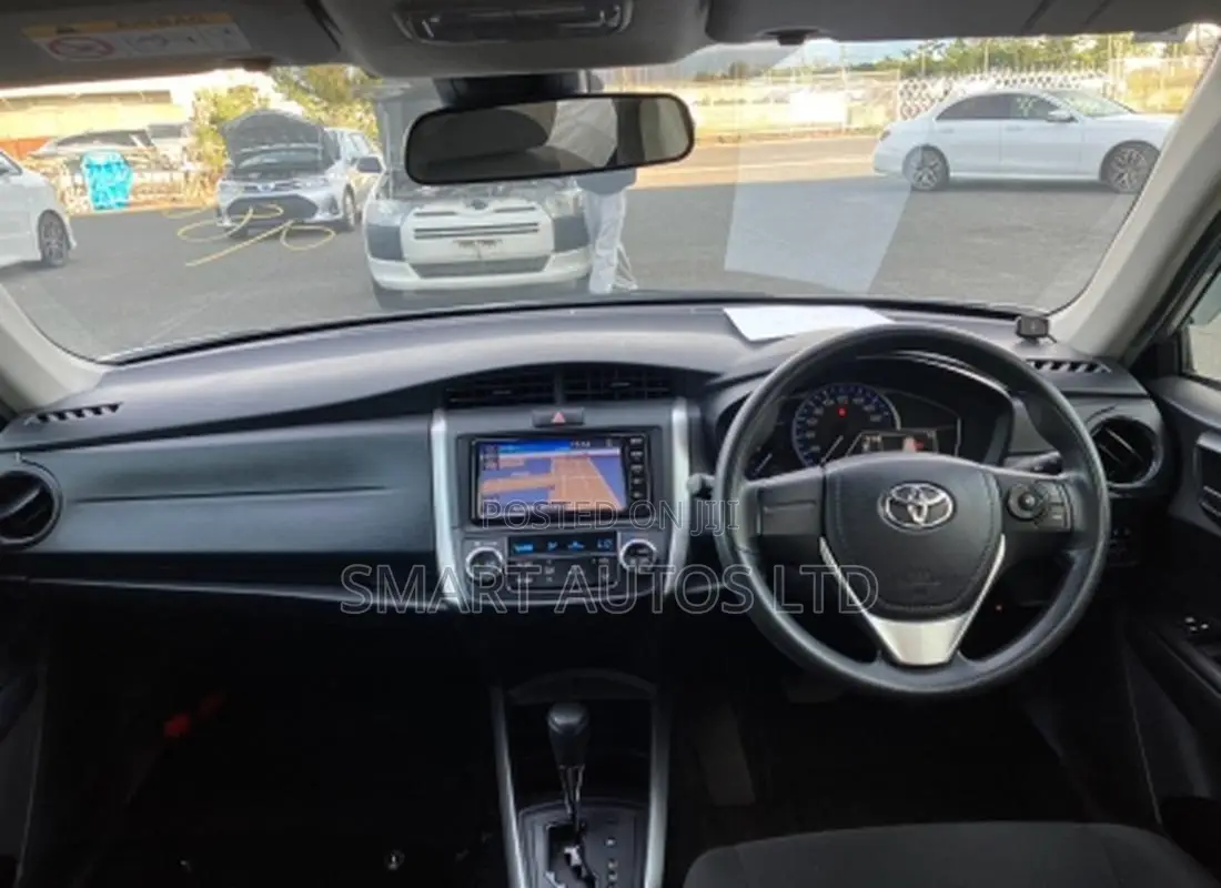 Toyota Corolla Fielder 1.5 Hybrid FWD 2020 Silver