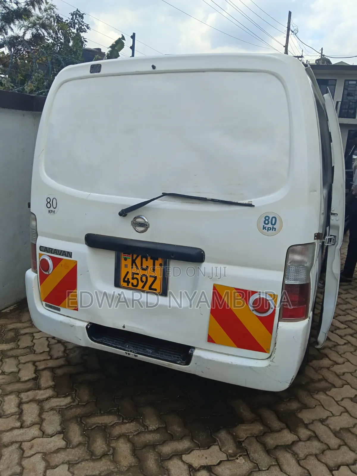 Nissan Caravan (Urvan) 2016 White