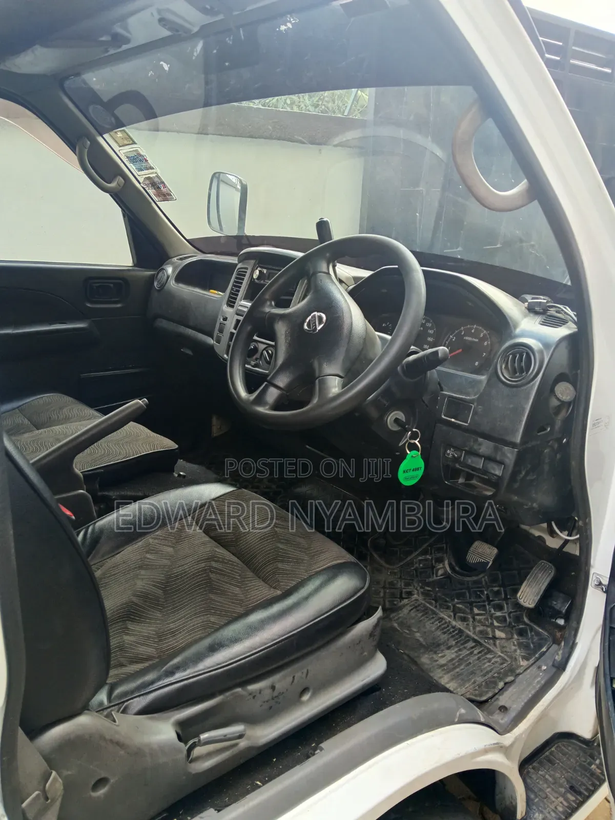 Nissan Caravan (Urvan) 2016 White