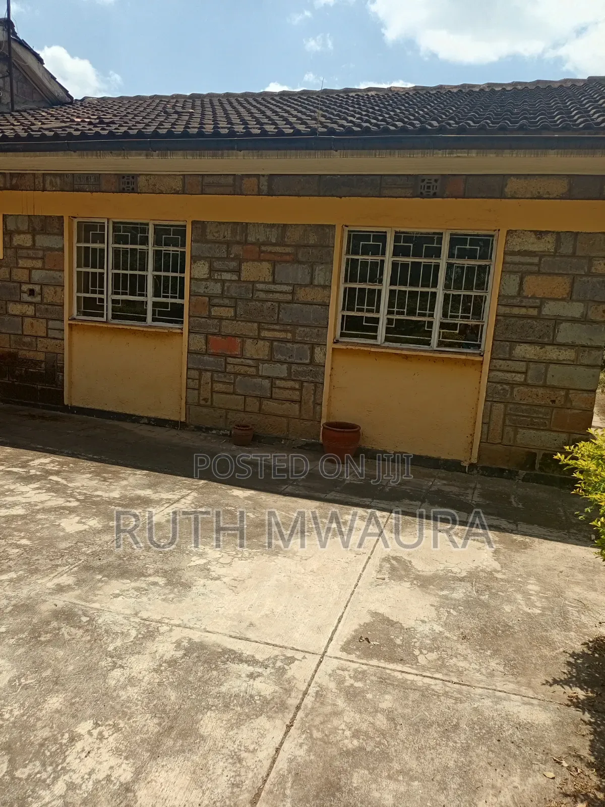 3bdrm Bungalow in Roysambu for sale