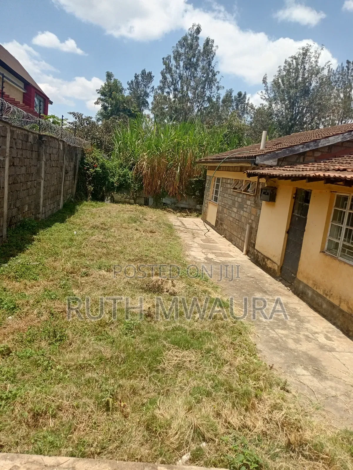 3bdrm Bungalow in Roysambu for sale