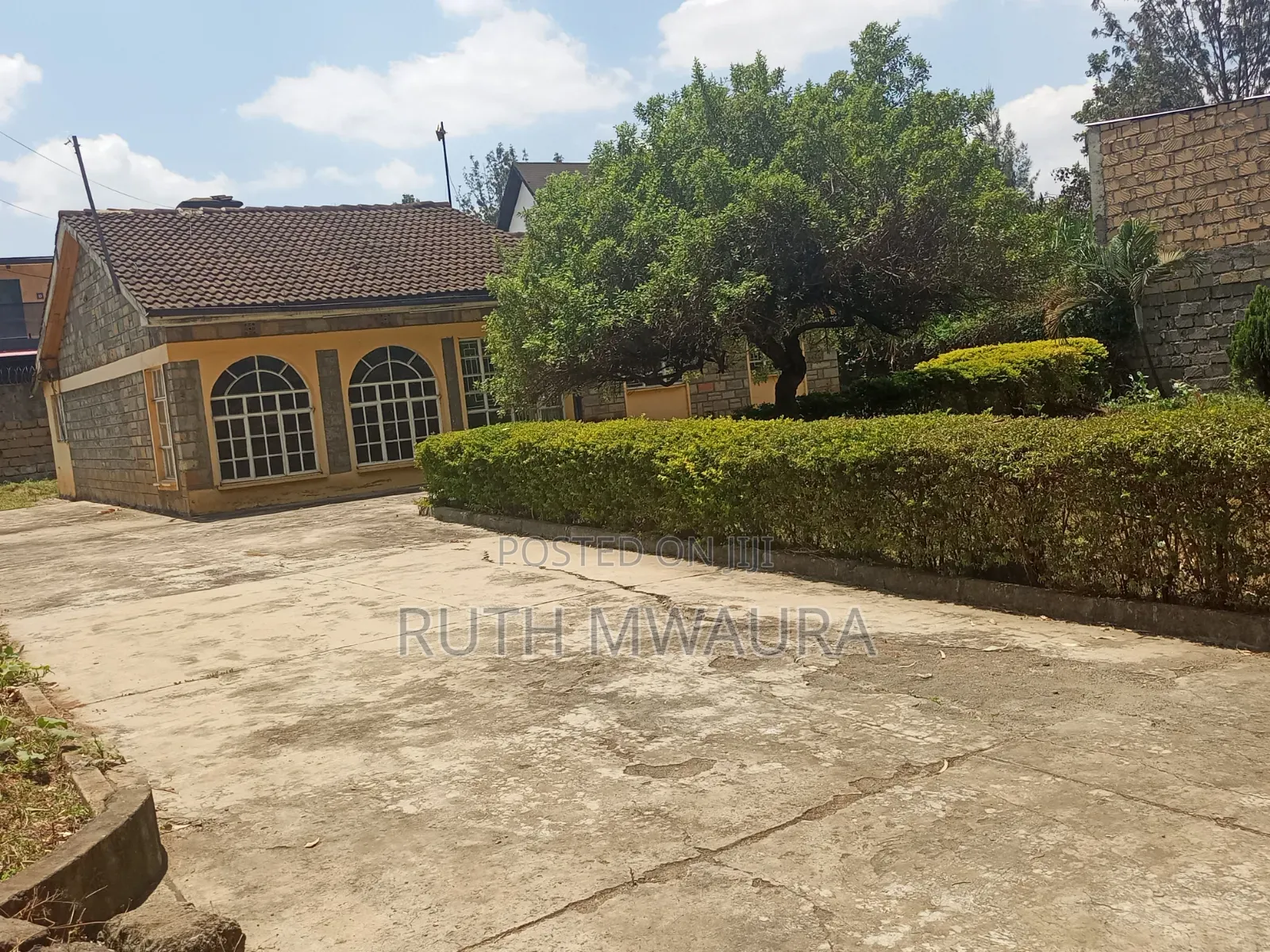3bdrm Bungalow in Roysambu for sale