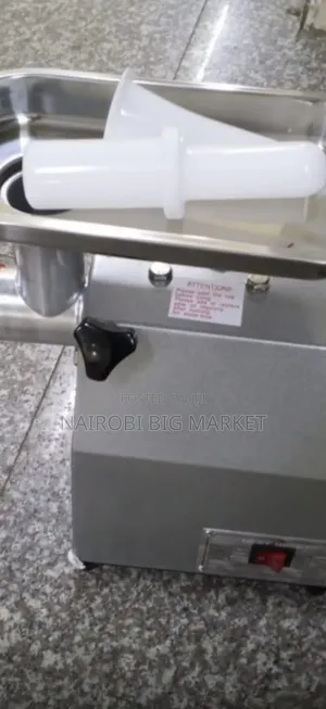 Commercial Meat Mincer M12