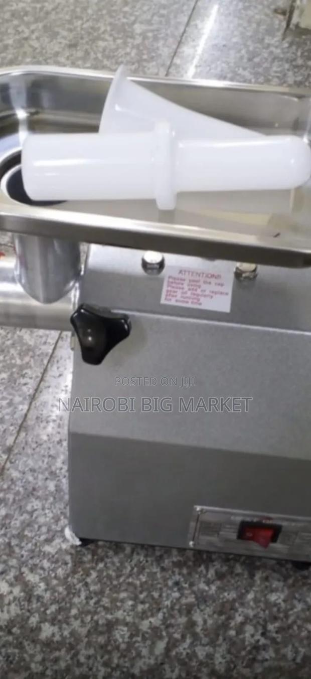 Commercial Meat Mincer M12