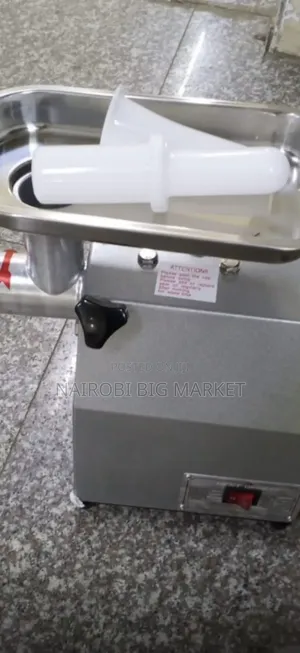 Commercial Meat Mincer M12
