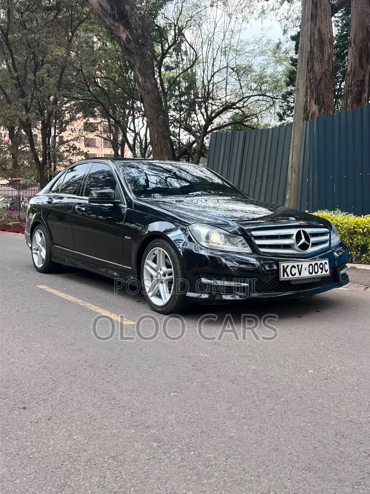 Mercedes-Benz C200 2013 Black