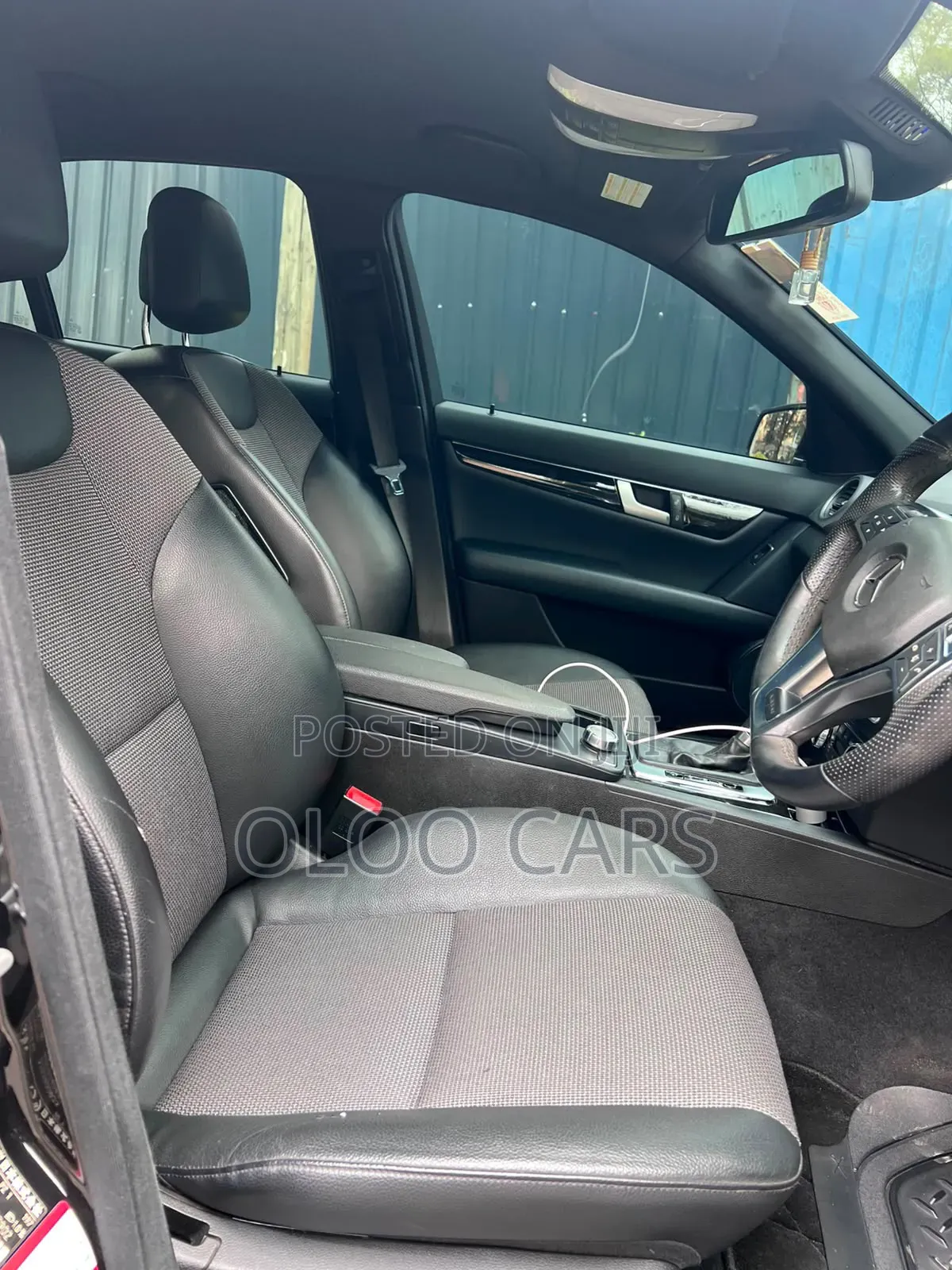 Mercedes-Benz C200 2013 Black