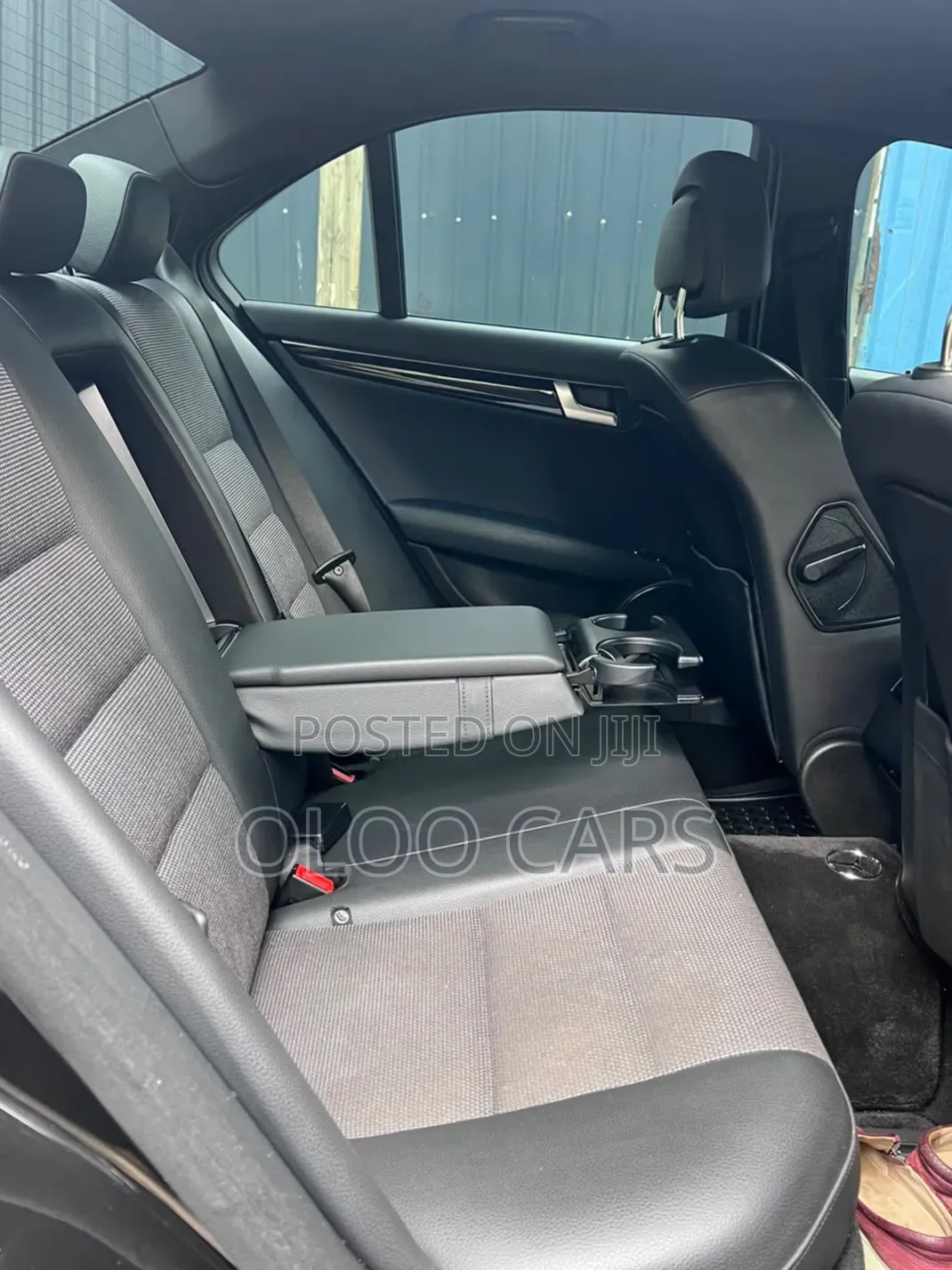 Mercedes-Benz C200 2013 Black