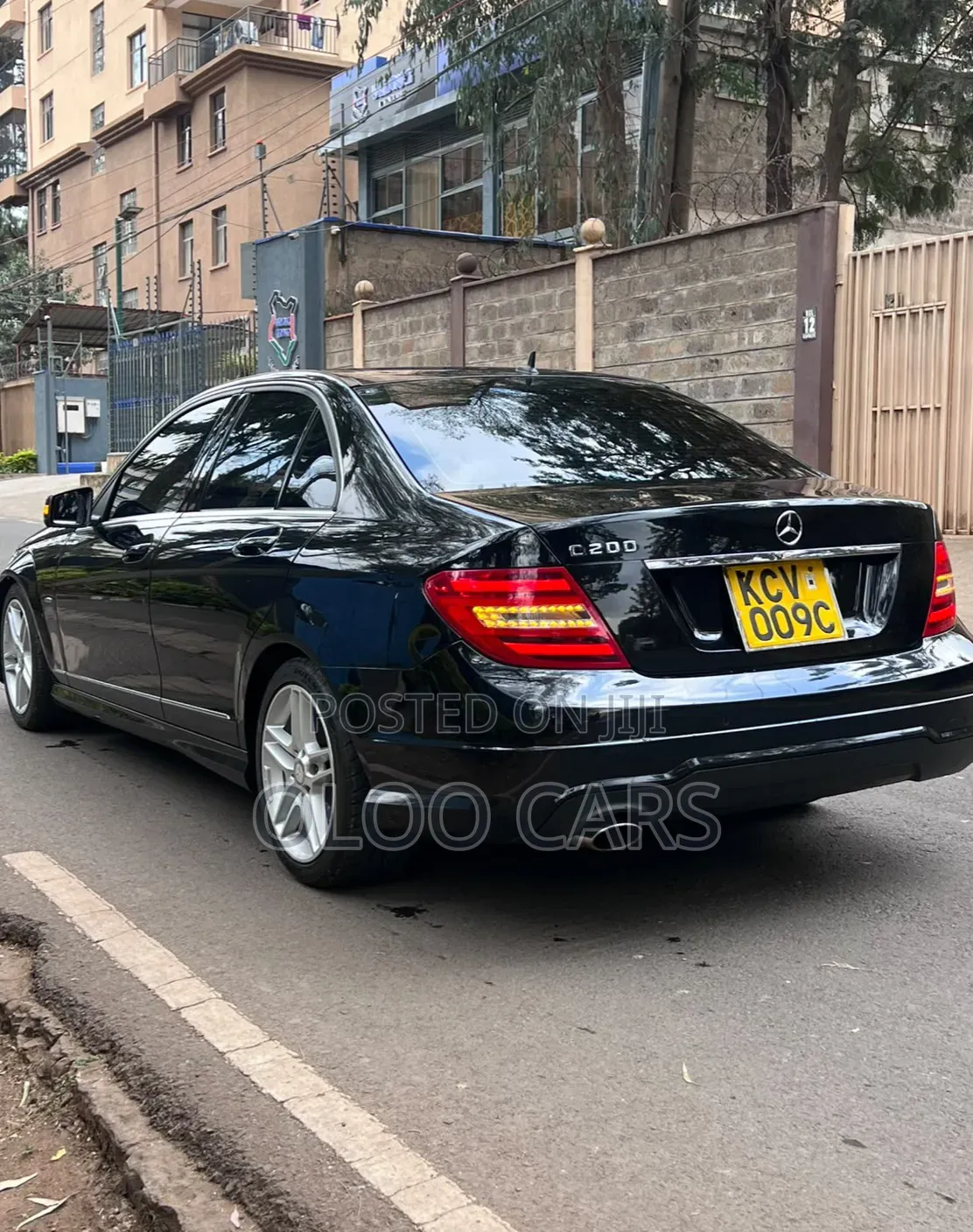 Mercedes-Benz C200 2013 Black