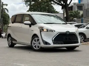 Toyota Sienta 1.5 Hybrid FWD (6-seater) 2020 White
