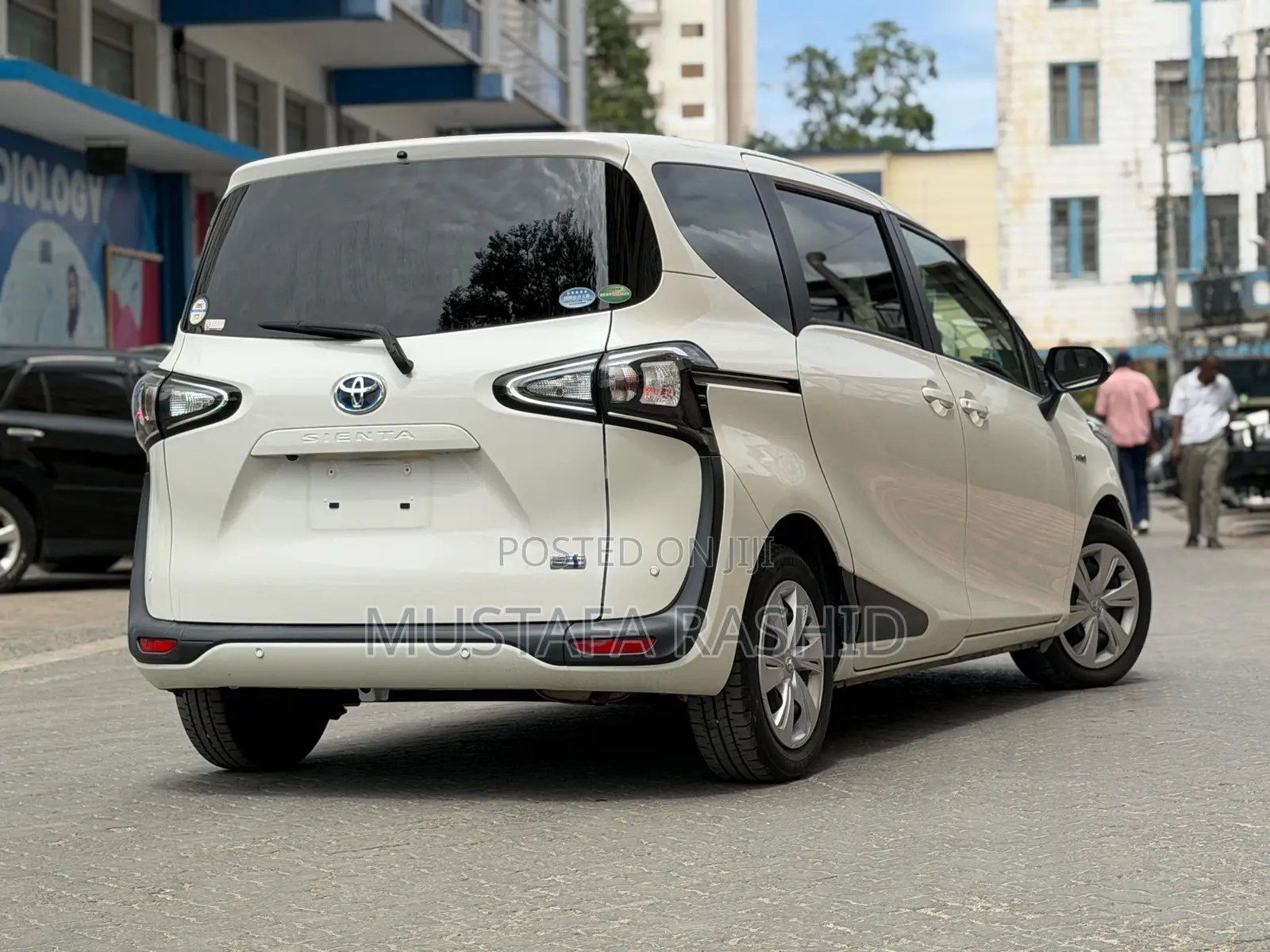 Toyota Sienta 1.5 Hybrid FWD (6-seater) 2020 White