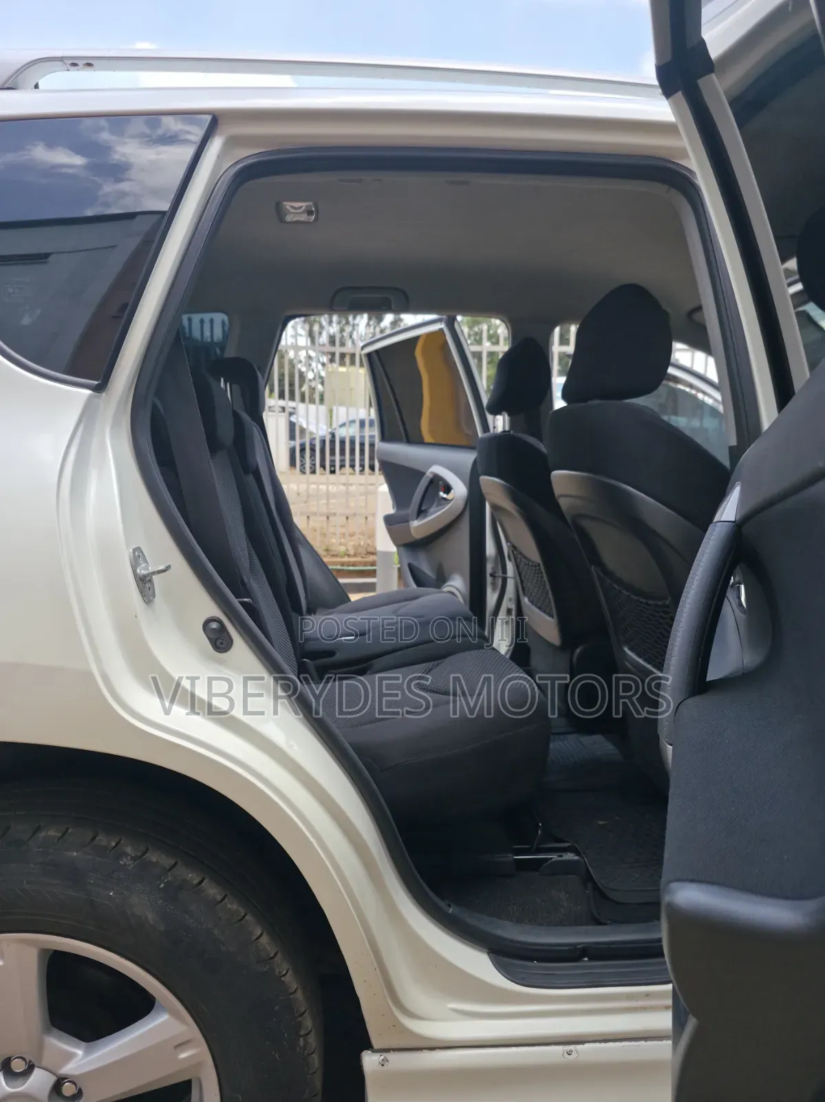 Toyota RAV4 2008 White