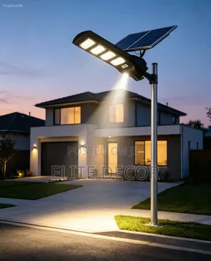 Starworth 200W Solar Street Light
