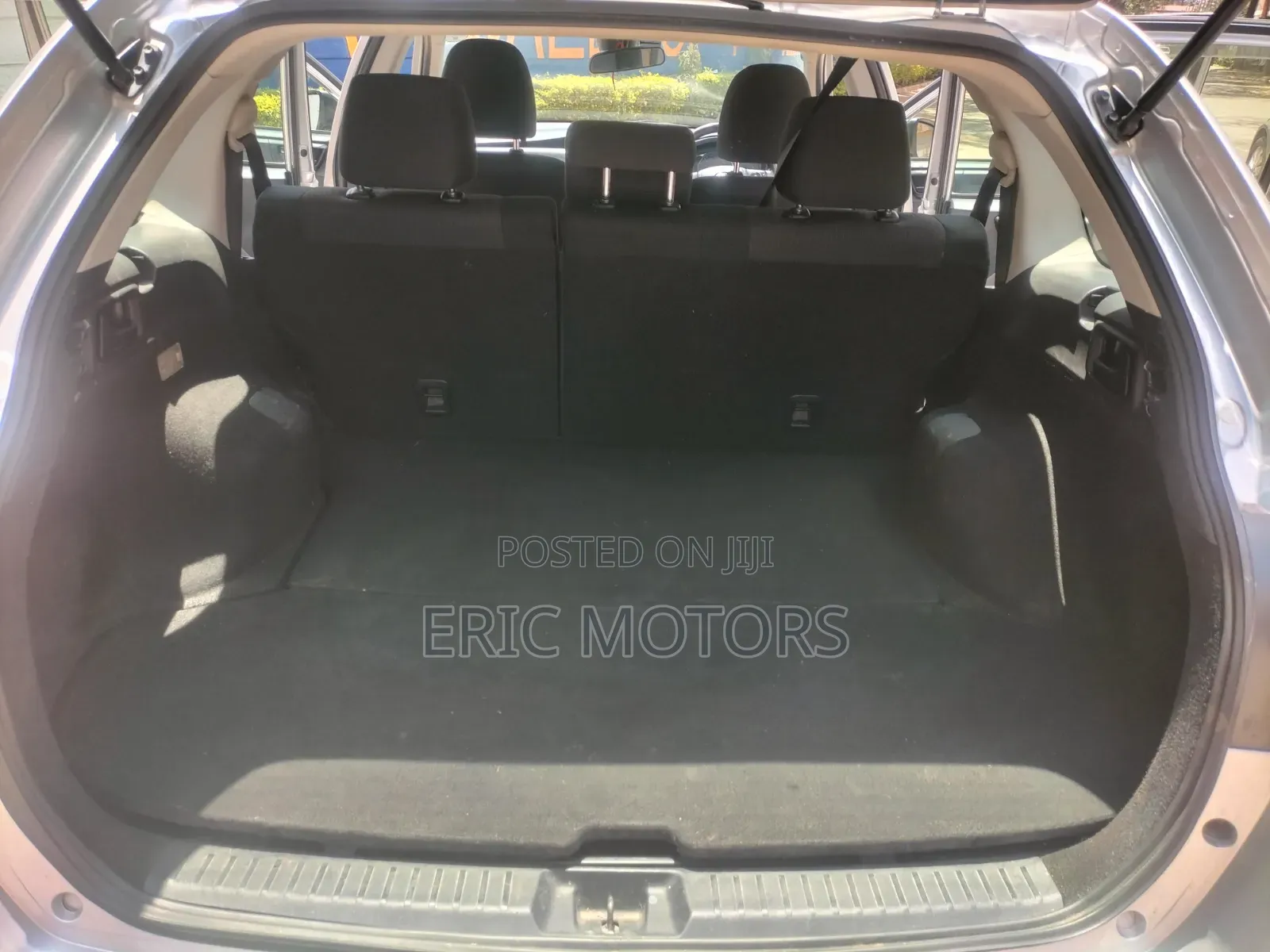 Toyota Corolla Fielder 2018 Silver