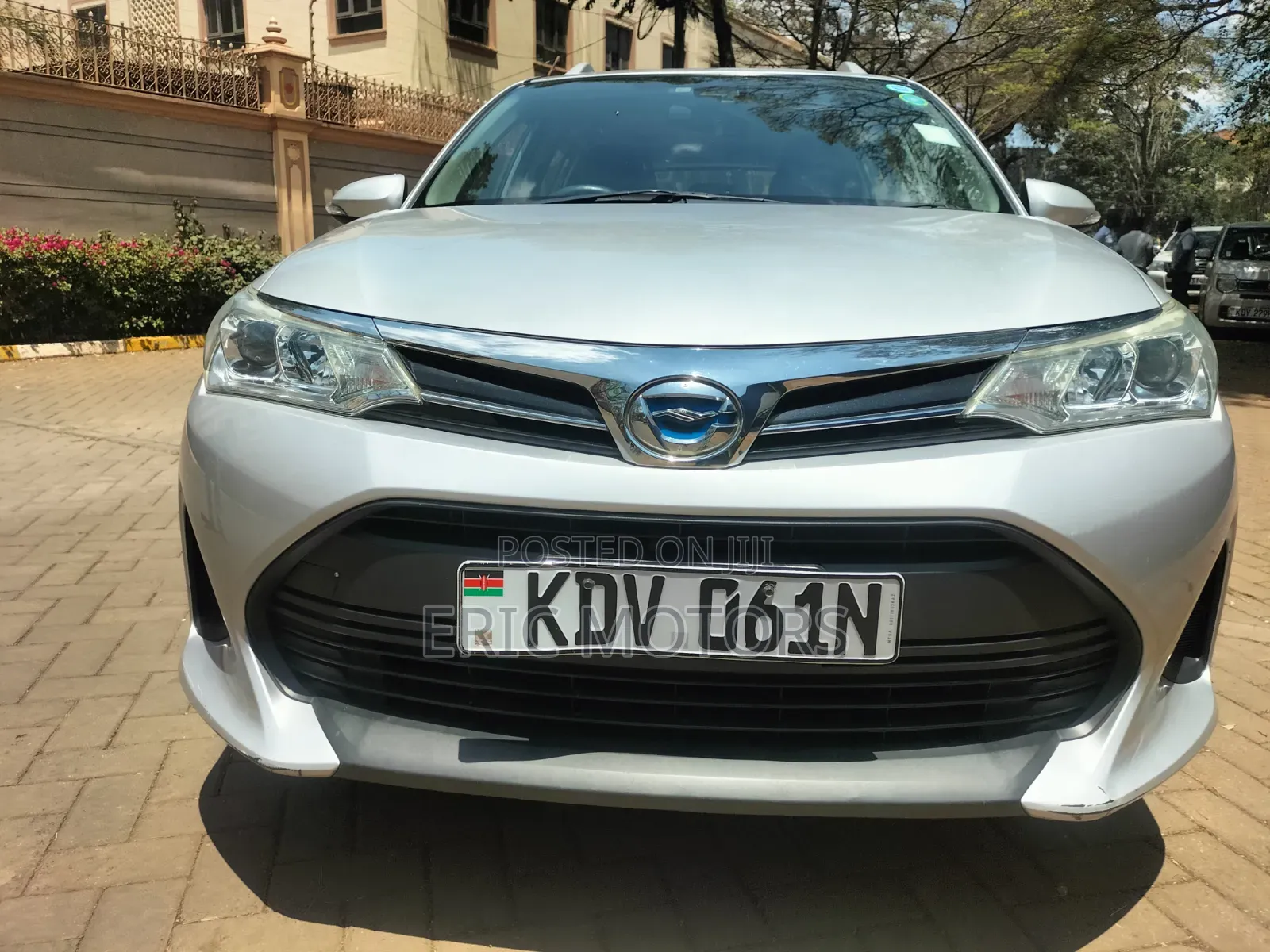 Toyota Corolla Fielder 2018 Silver