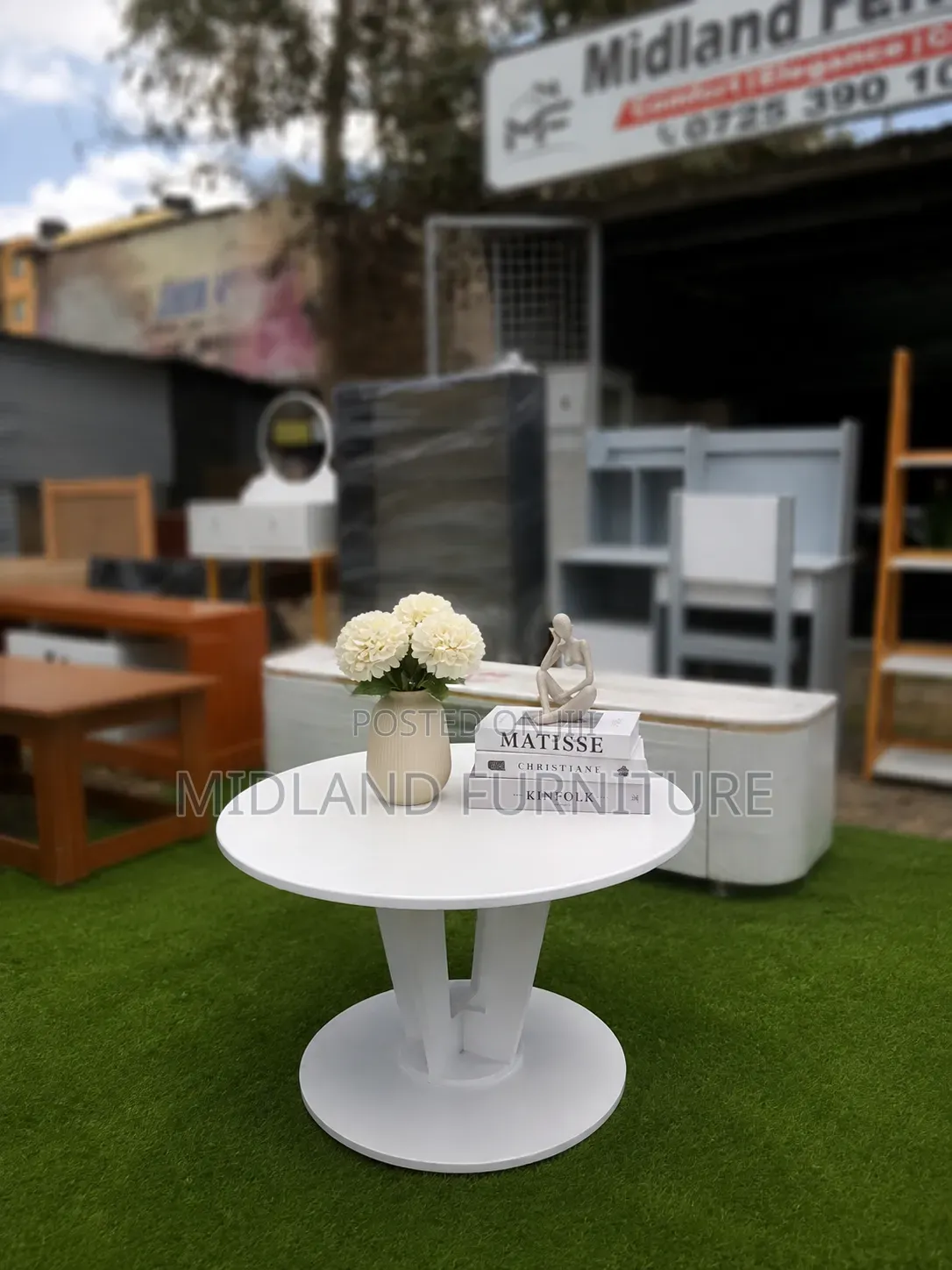 Modern Coffee Table Available on Sale Pay on Delivery 