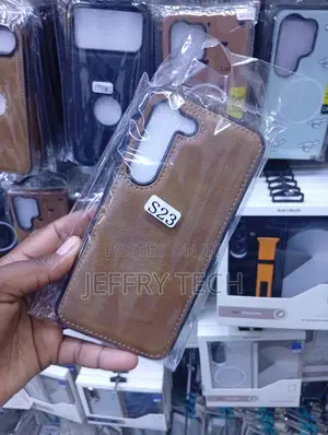 Brown Faux Leather Back Cover Case for the Samsung Galaxy S23