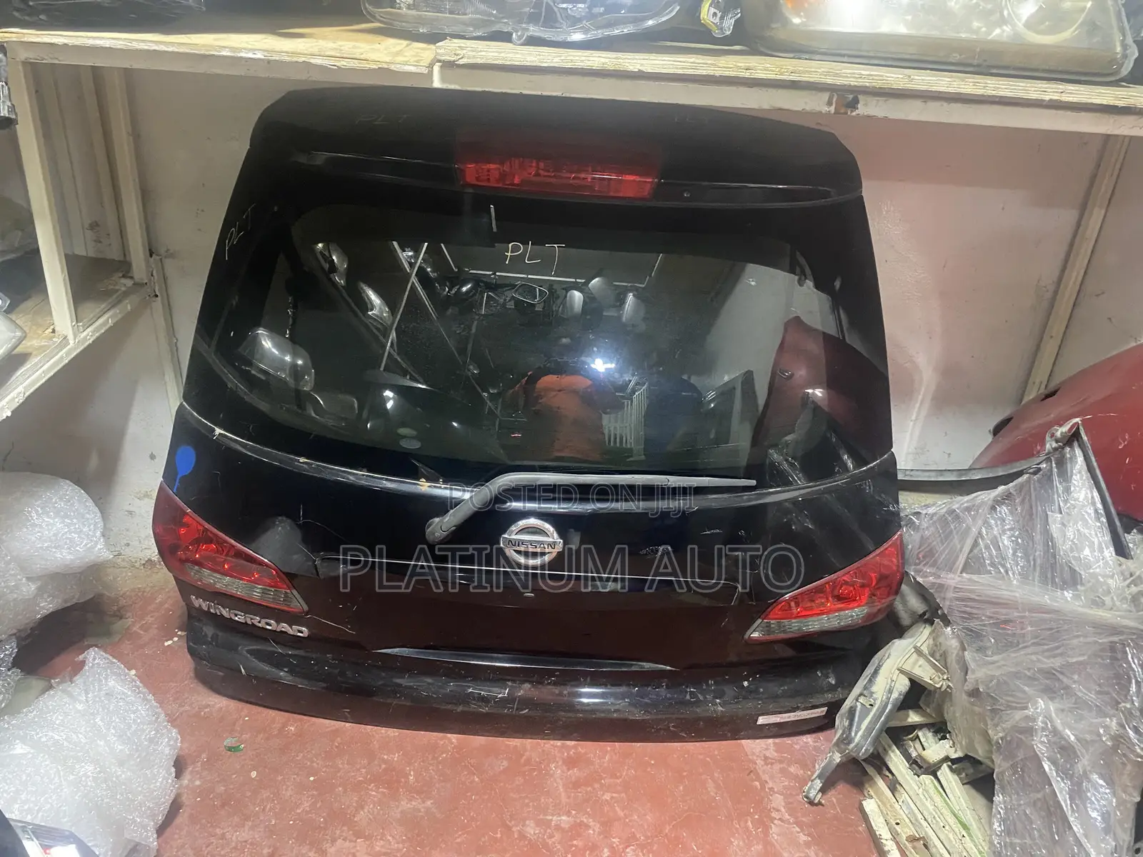 Nissan Wingroady12 Boot