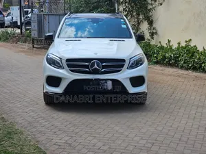 Mercedes-Benz GLE-Class 2016 White
