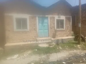 8bdrm House in Customs, Magongo for sale