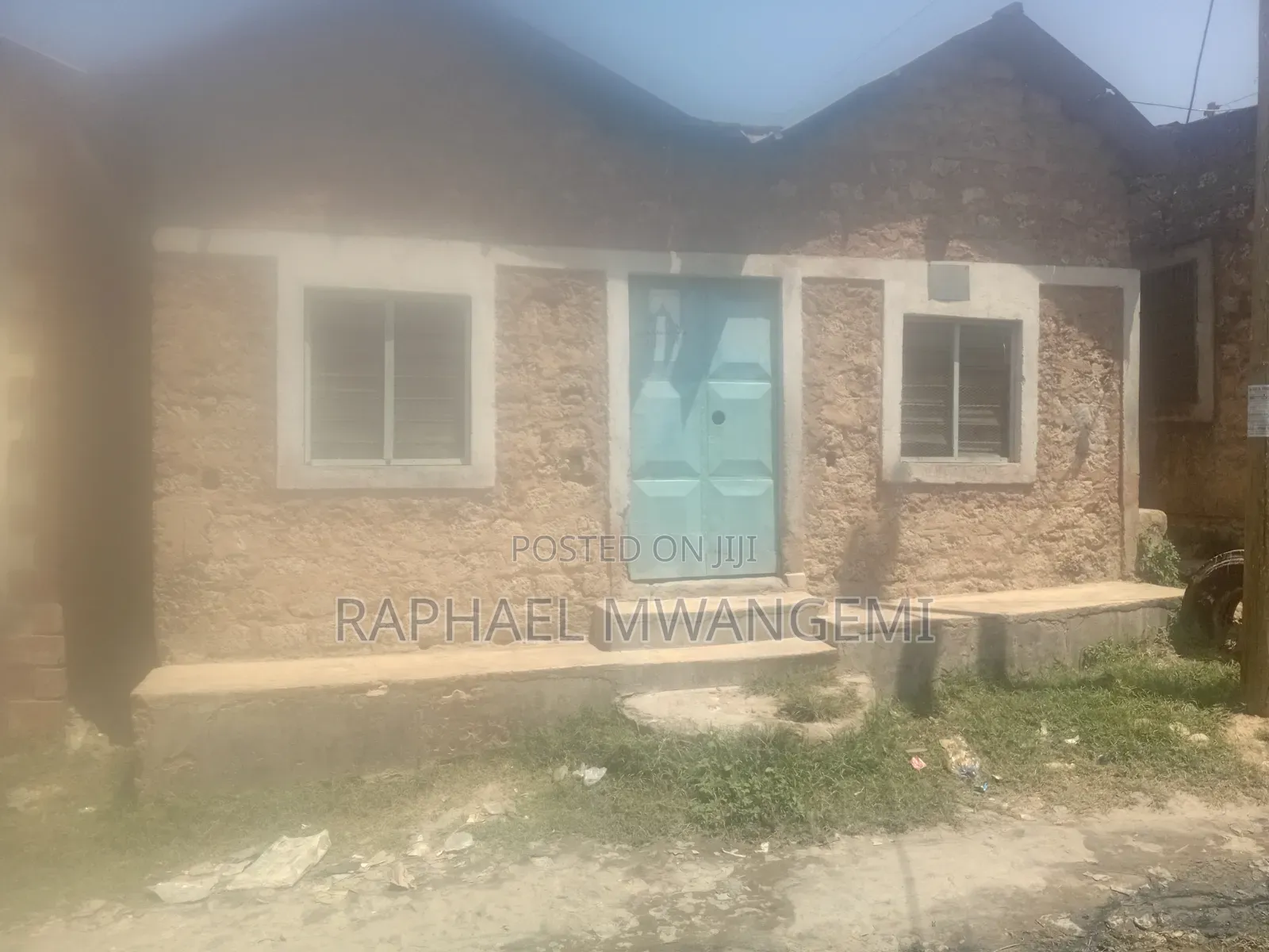 8bdrm House in Customs, Magongo for sale