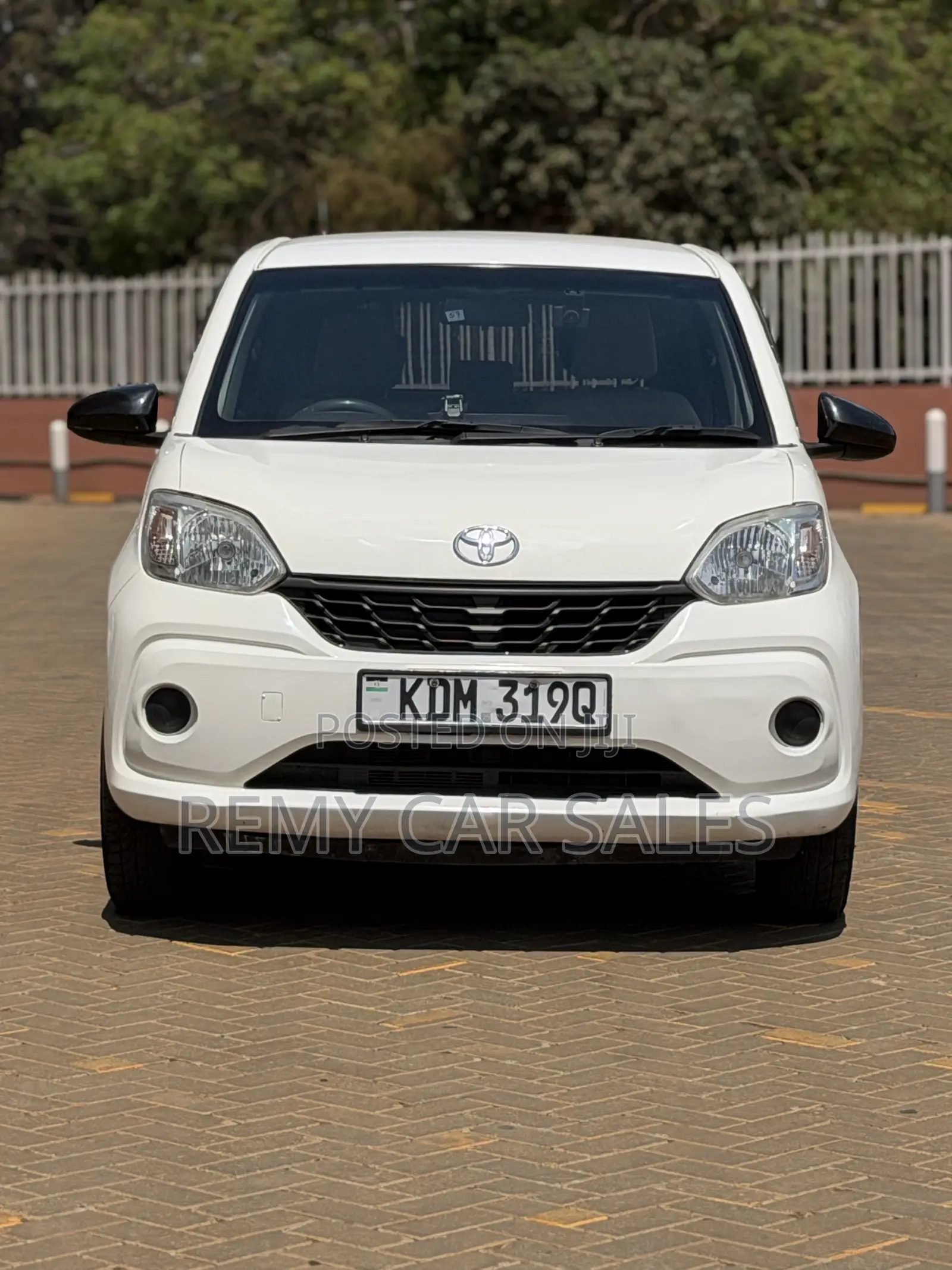Toyota Passo 2017 White