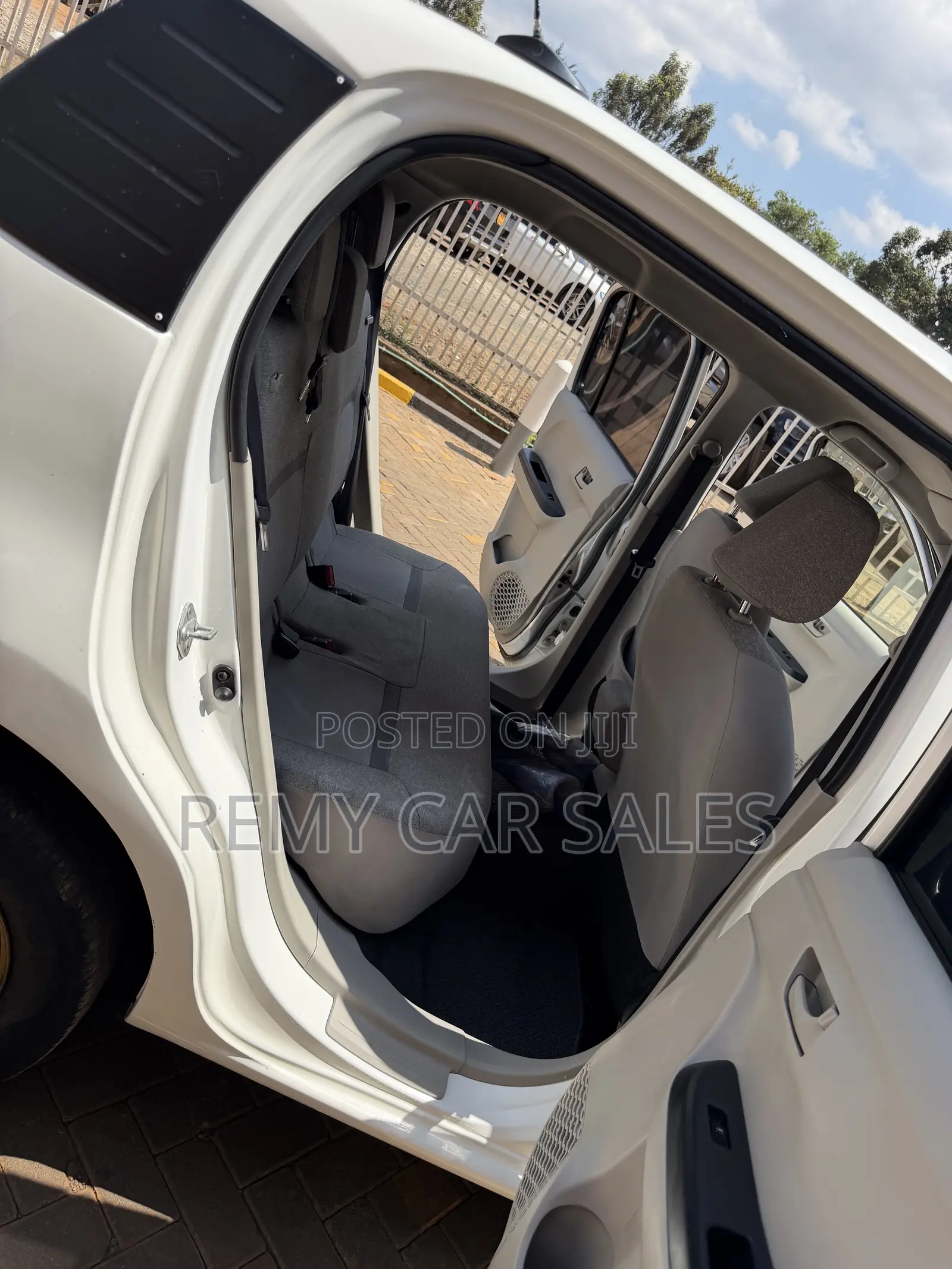 Toyota Passo 2017 White