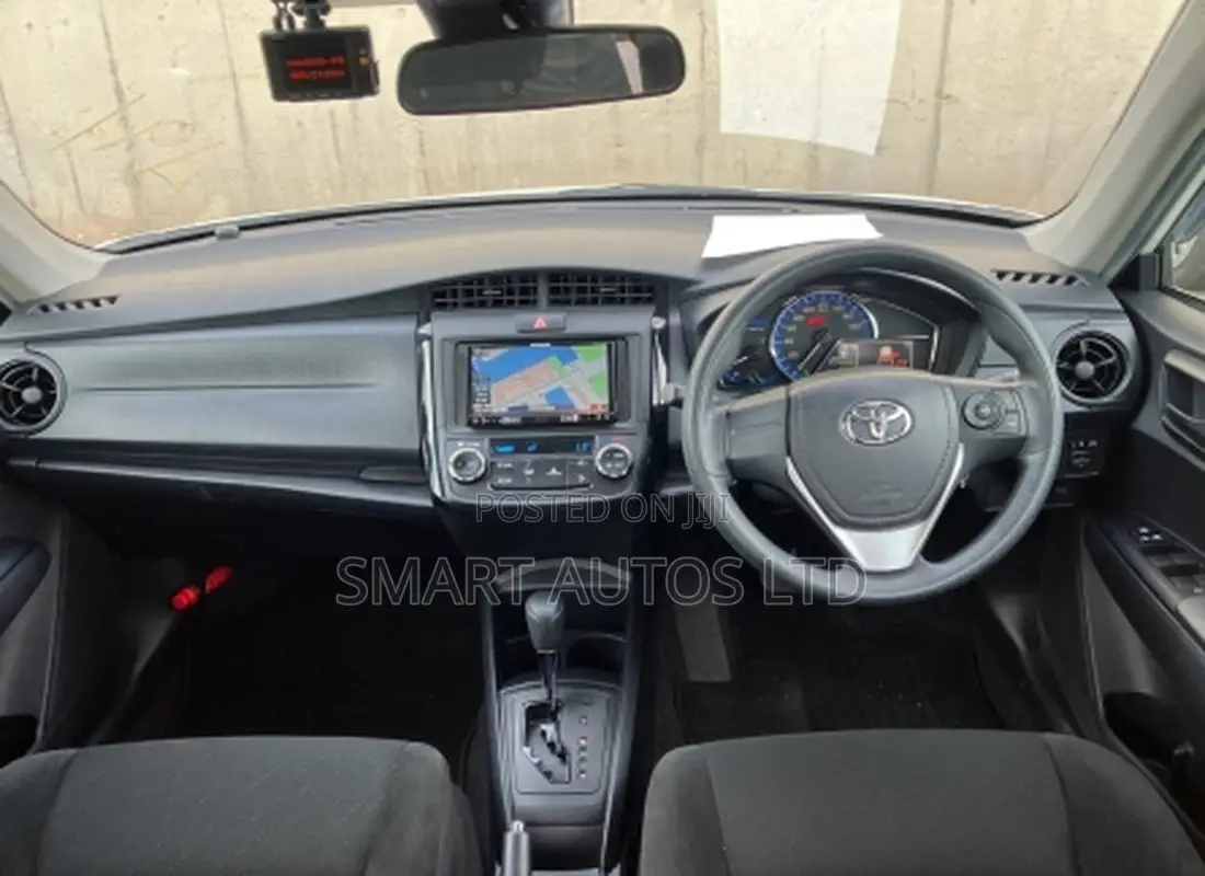 Toyota Axio 1.5 Hybrid 2WD 2019 Pearl