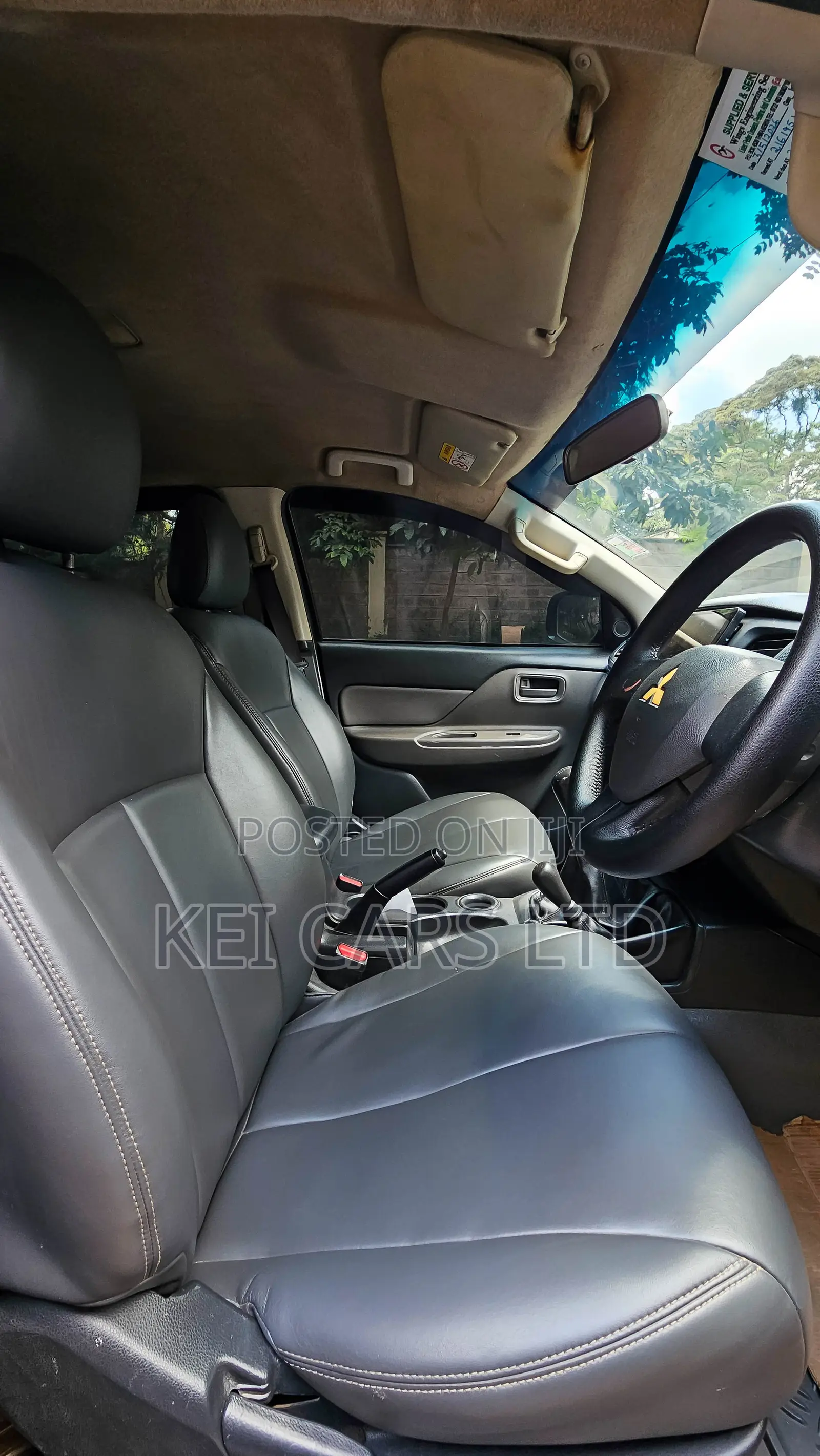 Mitsubishi L200 Double Cab 2.4 181hp 4WD 2015 Gray