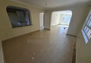 3bdrm Maisonette in Gateway Mall Area for rent