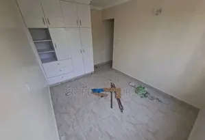 3bdrm Maisonette in Gateway Mall Area for rent