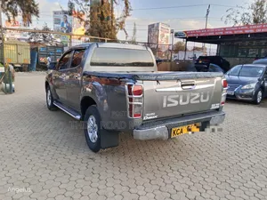 Isuzu D-MAX 2014