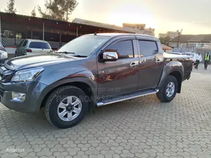 Isuzu D-MAX 2014