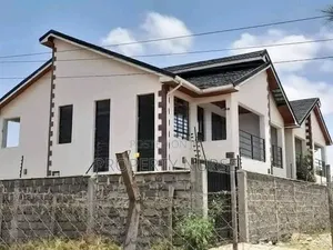 4bdrm Mansion in Gateway Mall Area for rent