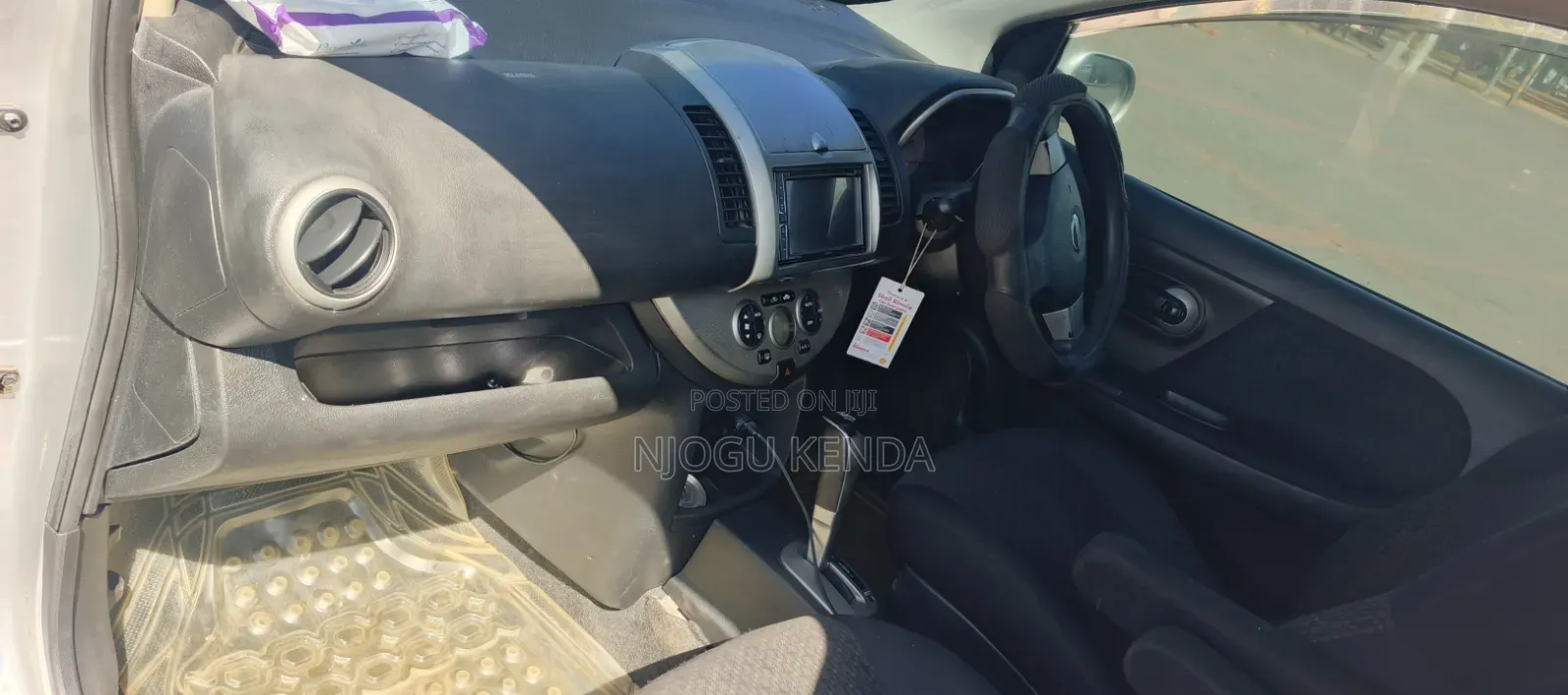 Nissan Note 2011 Silver