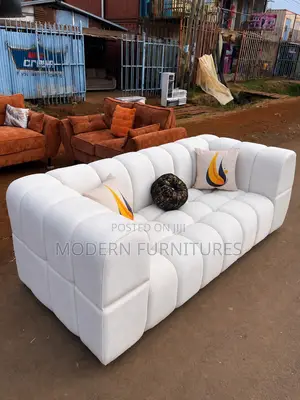 Spacious Family Lounge 3 Seater Sofa/3 Seater Sofa