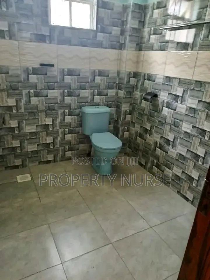 2bdrm Duplex in Gateway Mall Area for rent