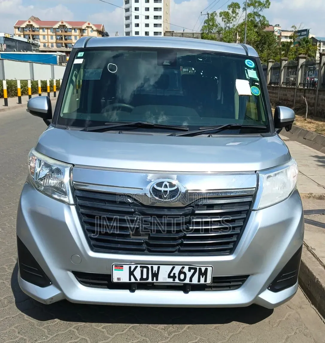 Toyota Roomy 2020 Silver
