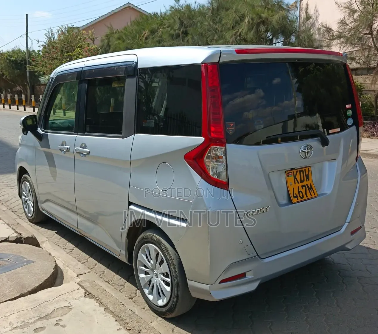 Toyota Roomy 2020 Silver