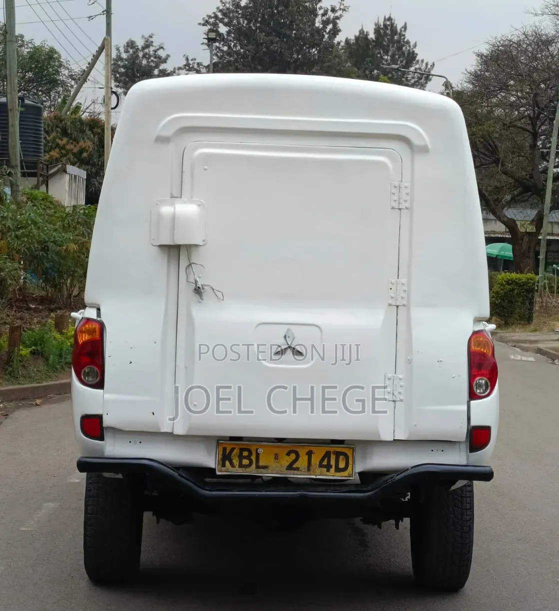 Mitsubishi L200 2009 White