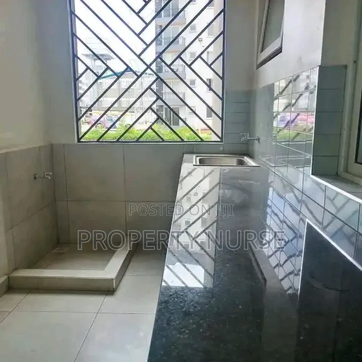 2bdrm Apartment in Gateway Mall Area for rent