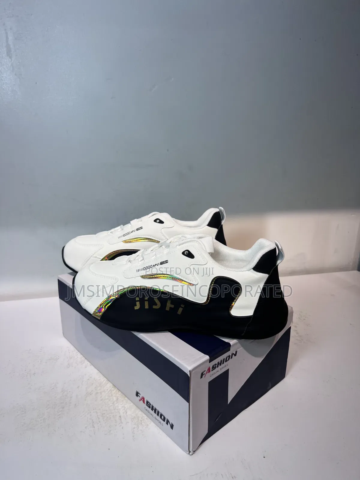 Jishi Quality Sports Shoes