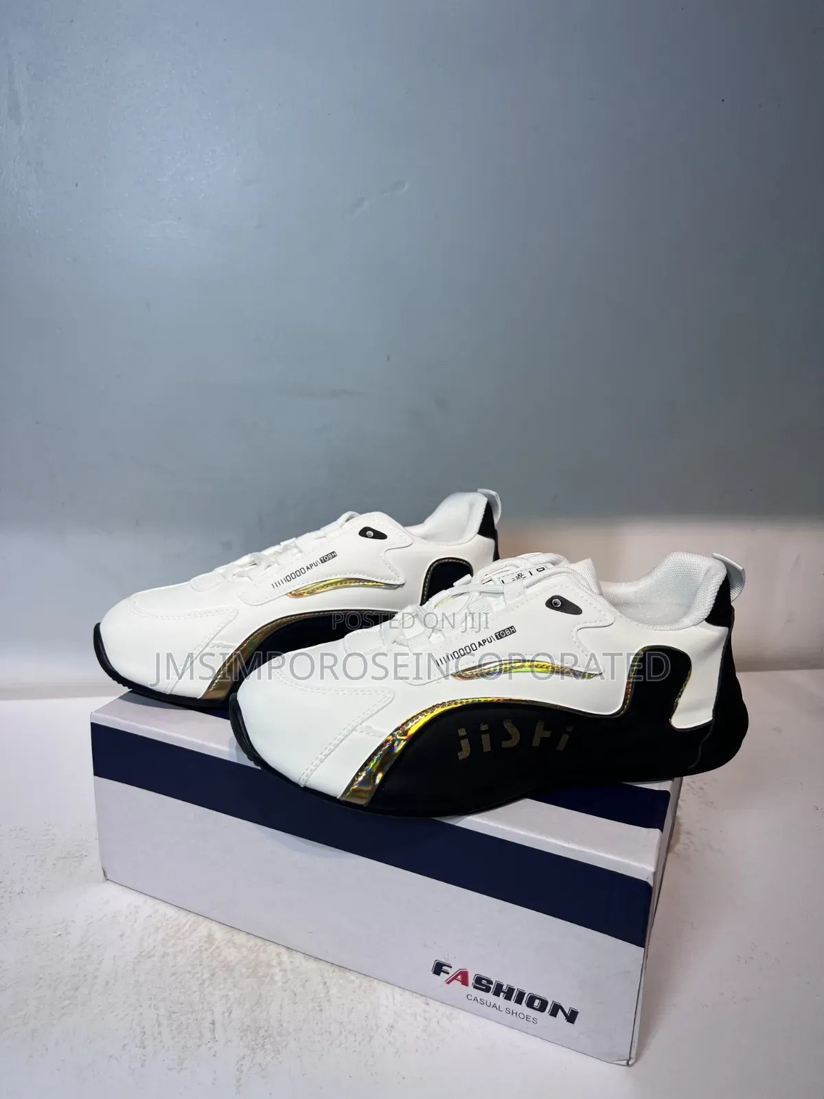 Jishi Quality Sports Shoes