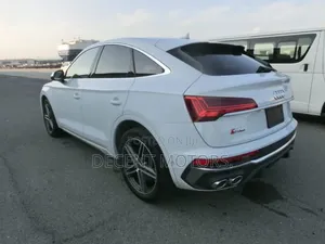 Audi SQ5 2022 White